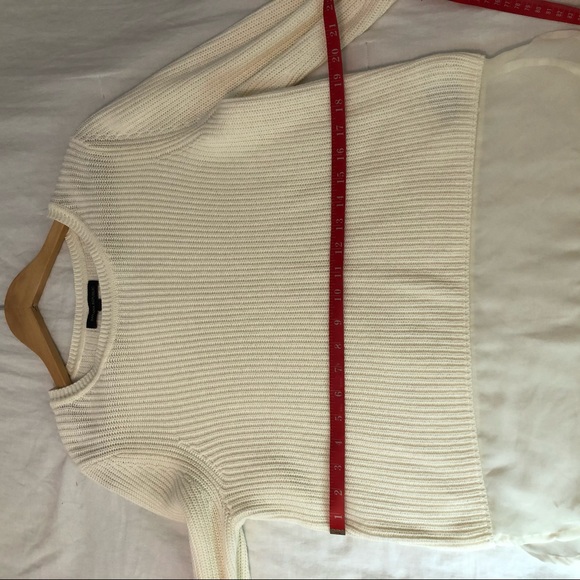 ★ Banana Republic | cream sweater - Picture 5 of 6